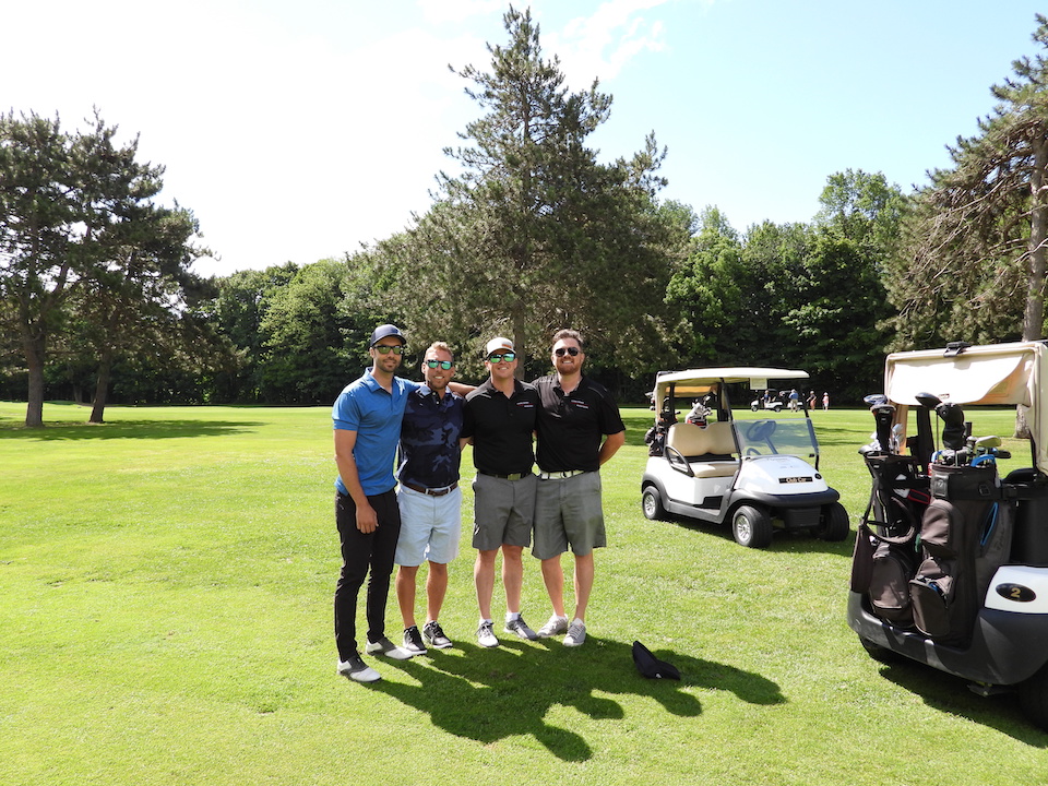 golf players at HGH Foundation tournament